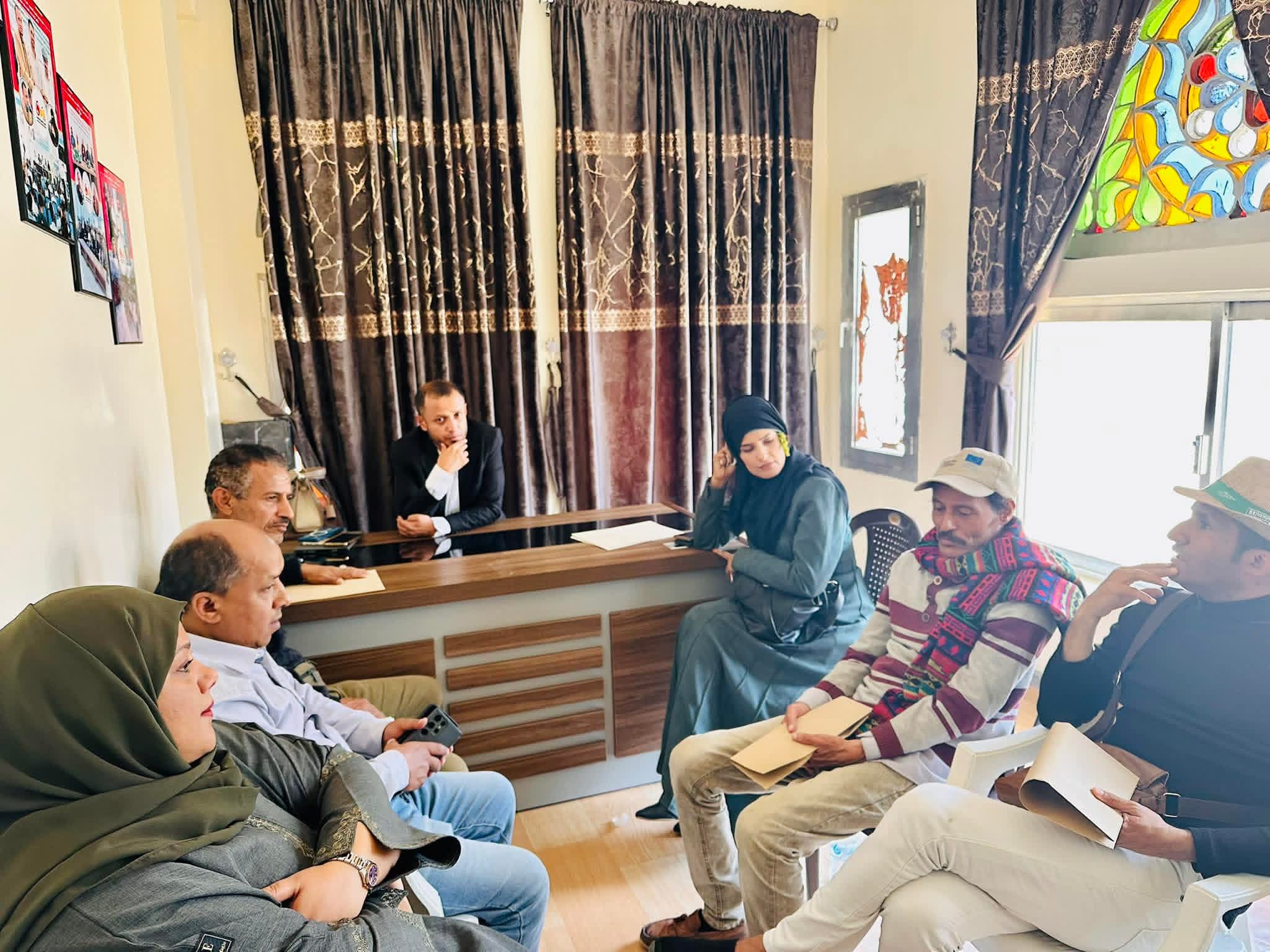 قيادة مؤسسة إرم نلتقي نخبة من الأدباء والشعراء